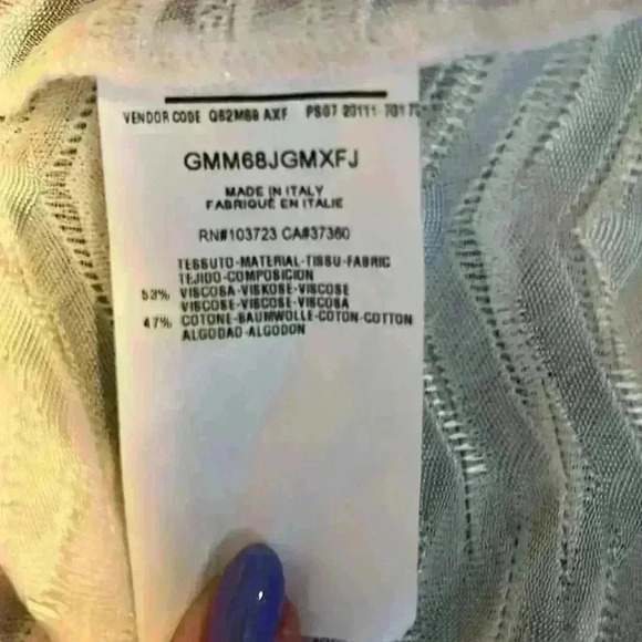 Armani Collezioni size 48 ivory top - Picture 5 of 6